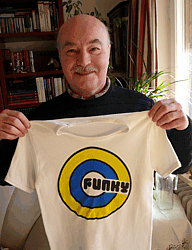 Norbert mit
                      "seinem" T-shirt von 1977